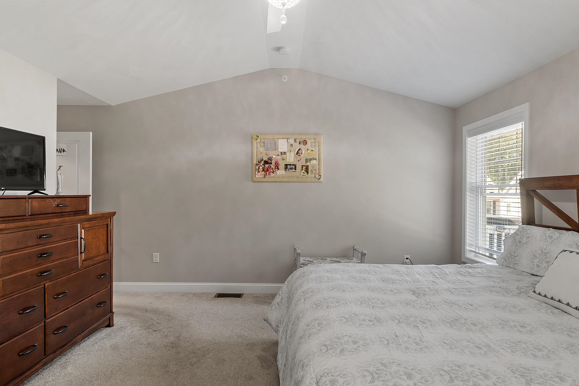 Pelham, New Hampshire, 03076, United States, 2 Bedrooms Bedrooms, ,2 BathroomsBathrooms,Residential,For Sale,1941586