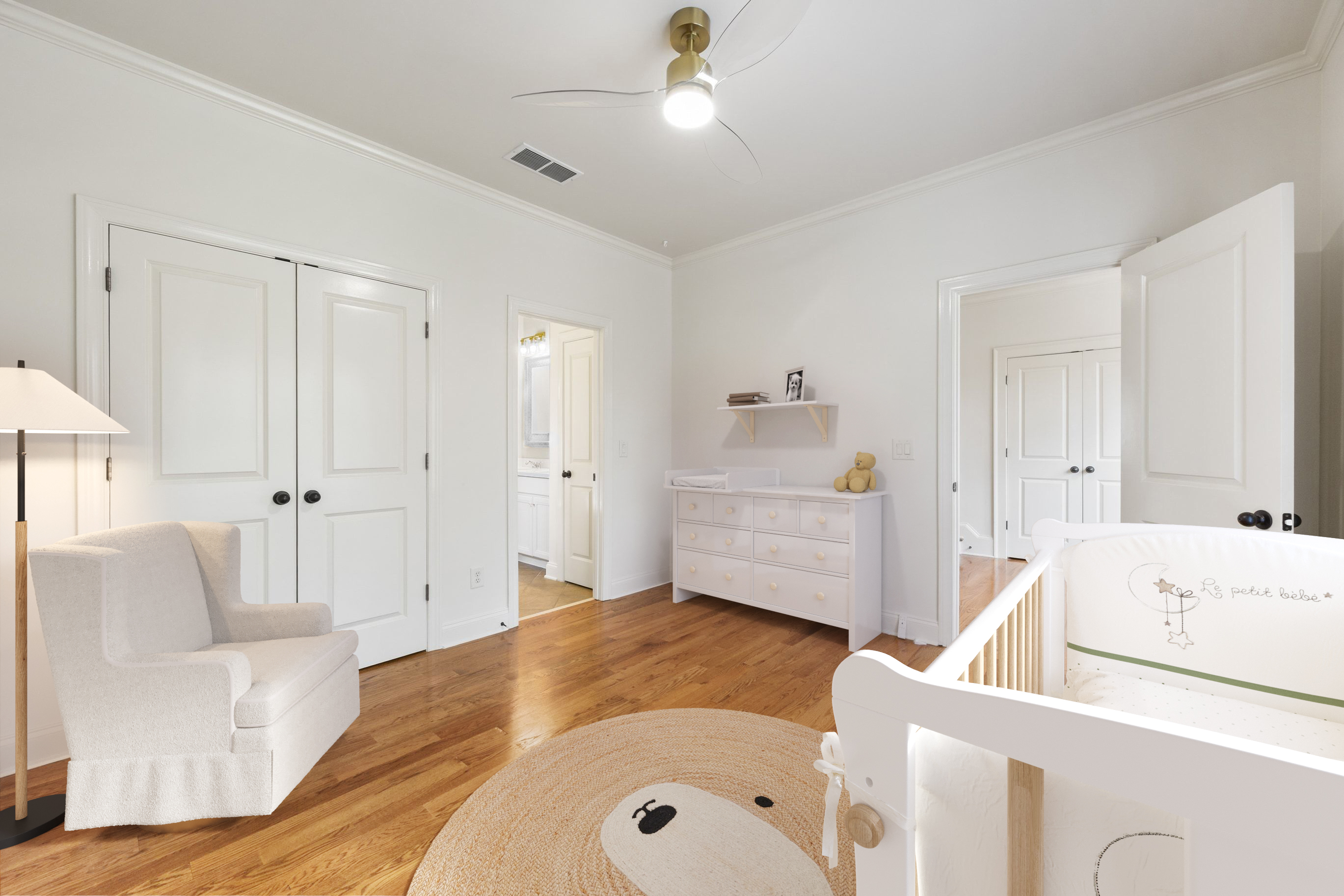  Move-in Ready Home Offers Exceptional Space, Comfort, and Craftsmanship - 物件實景