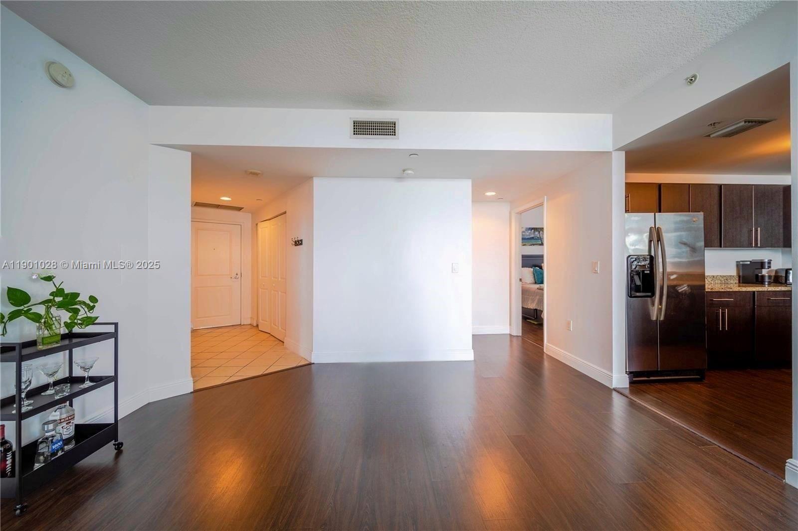 Miami, Florida, 33130, United States, 2 Bedrooms Bedrooms, ,2 BathroomsBathrooms,Residential,For Sale,1970069