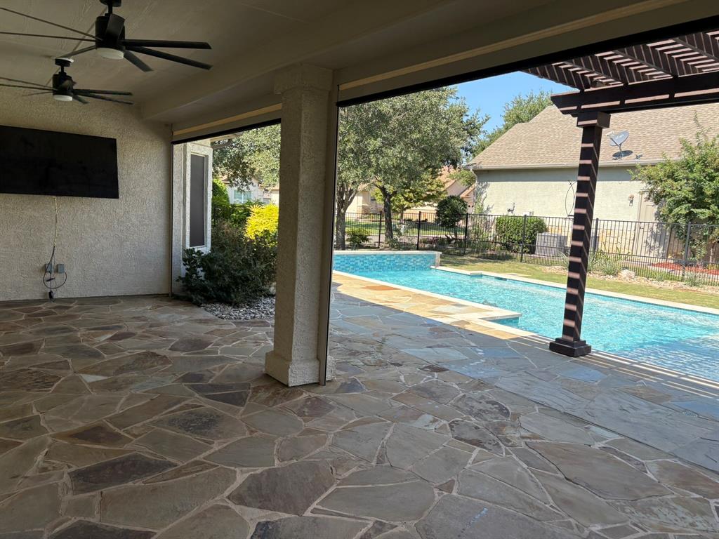 Denton, Texas, 76207, United States, 2 Bedrooms Bedrooms, ,3 BathroomsBathrooms,Residential,For Sale,1981662