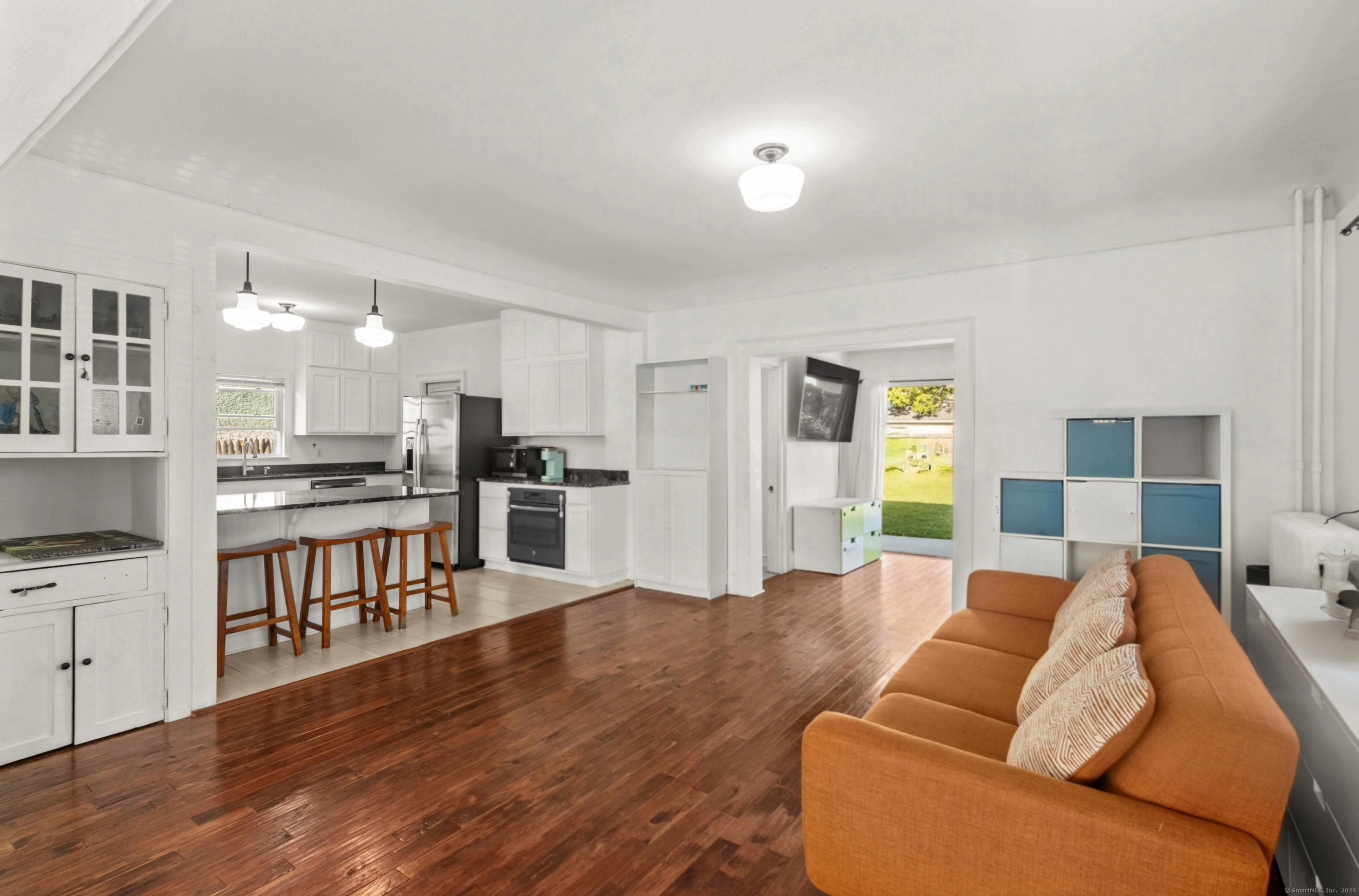 West Hartford, Connecticut, 06119, United States, 4 Bedrooms Bedrooms, ,4 BathroomsBathrooms,Residential,For Sale,1994657