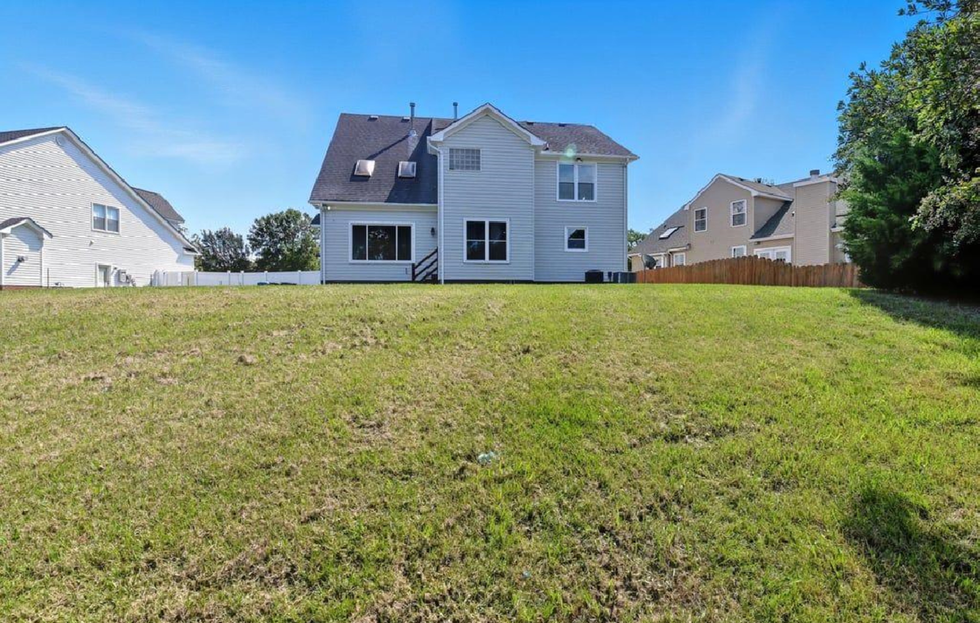 Virginia Beach, Virginia, 23456, United States, 4 Bedrooms Bedrooms, ,3 BathroomsBathrooms,Residential,For Sale,1974516