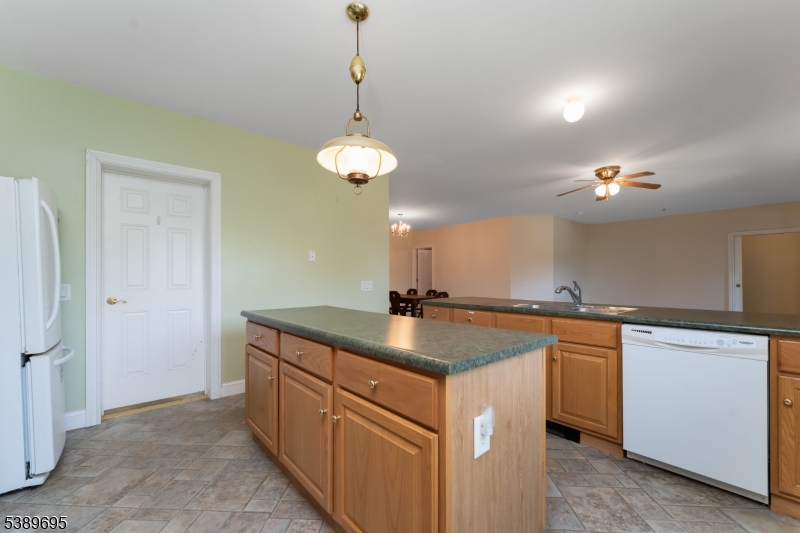 Lebanon Twp., New Jersey, 08826, United States, 3 Bedrooms Bedrooms, ,2 BathroomsBathrooms,Residential,For Sale,1960798