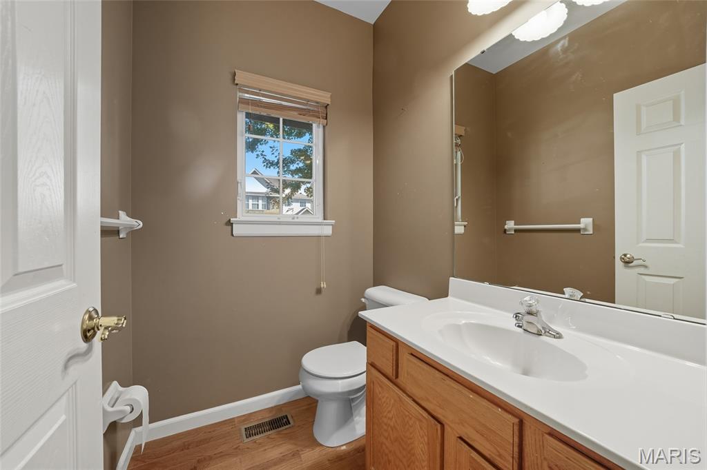 Eureka, Missouri, 63025, United States, 4 Bedrooms Bedrooms, ,3 BathroomsBathrooms,Residential,For Sale,1955087