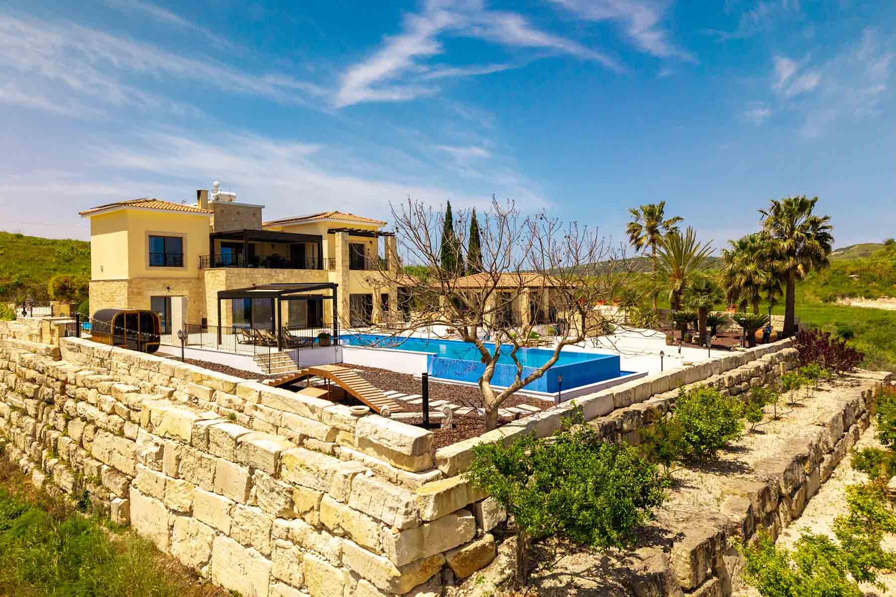  Four Plus One Bedroom Villa with Private Pool in Stroumbi, Pafos - 物件實景