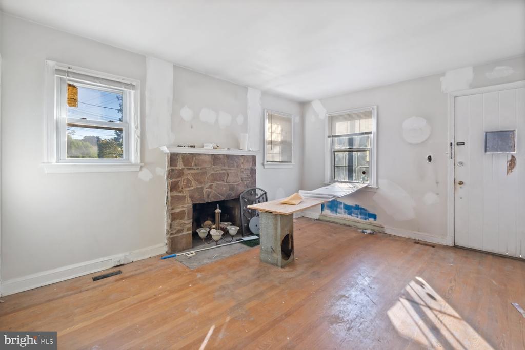 Washington, District of Columbia, 20011, United States, 4 Bedrooms Bedrooms, ,4 BathroomsBathrooms,Residential,For Sale,1973879