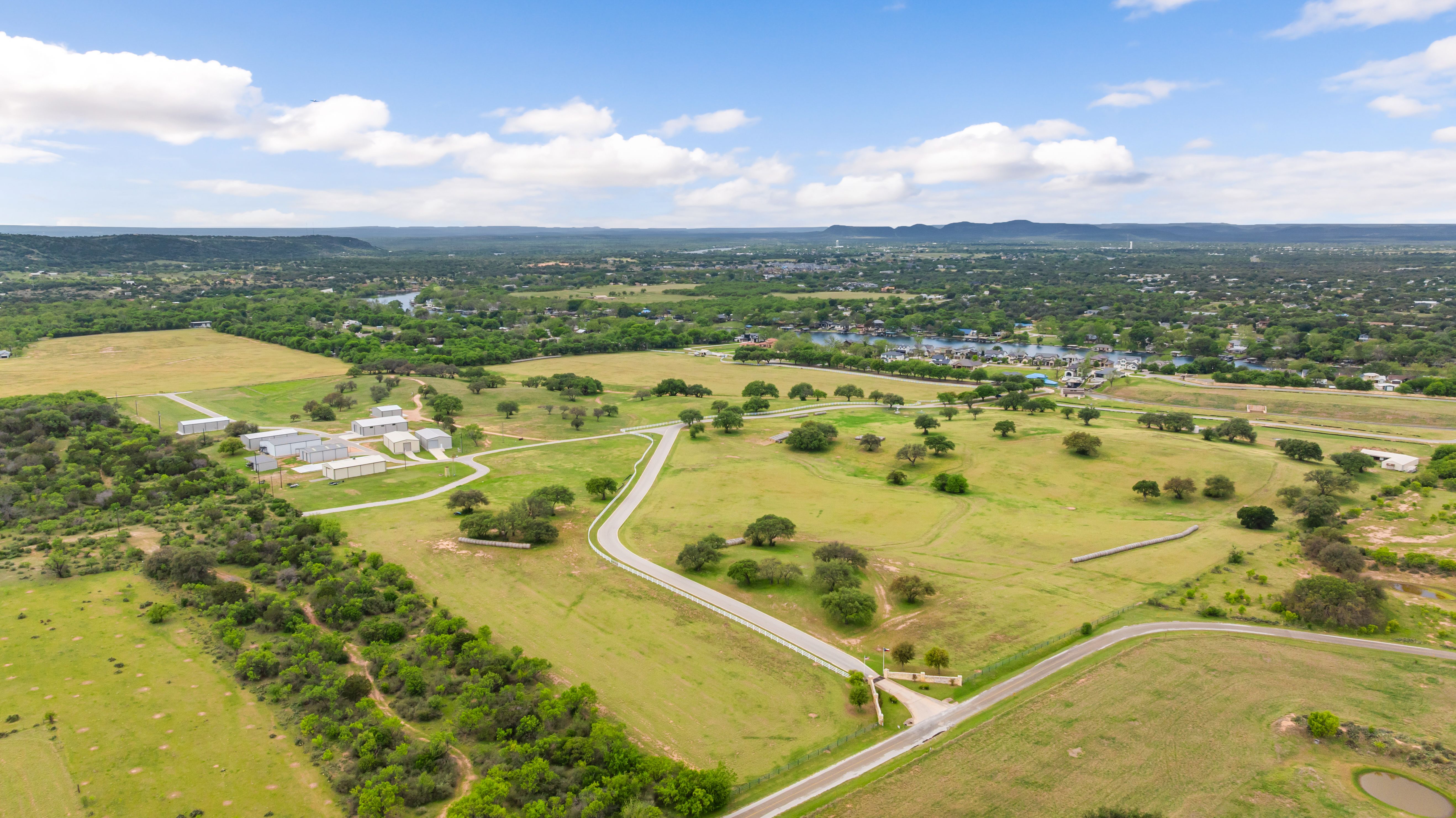  Waterfront Living on Lake LBJ - 物件實景