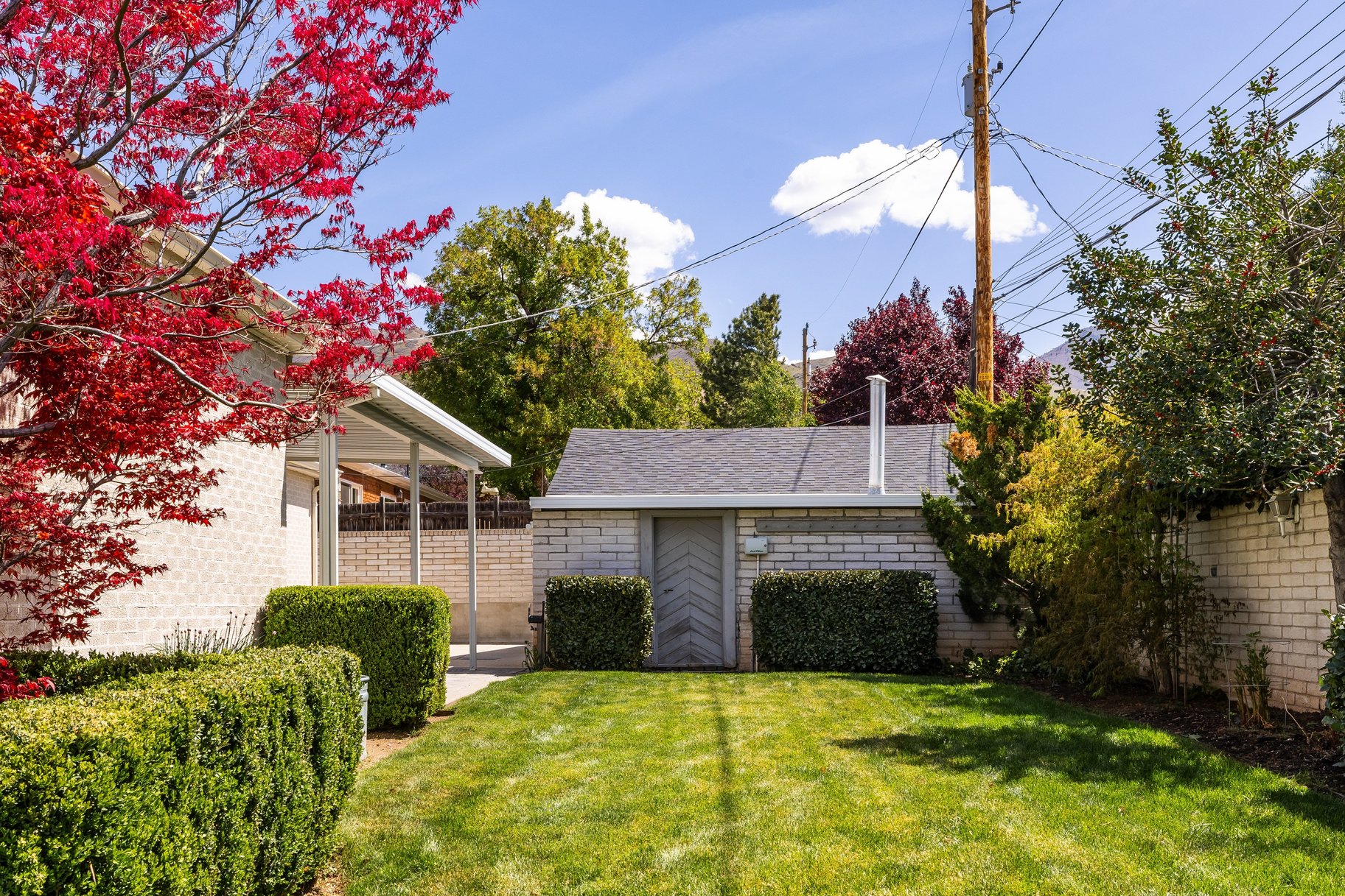  Exceptional Country Club Two-Story - 物件實景