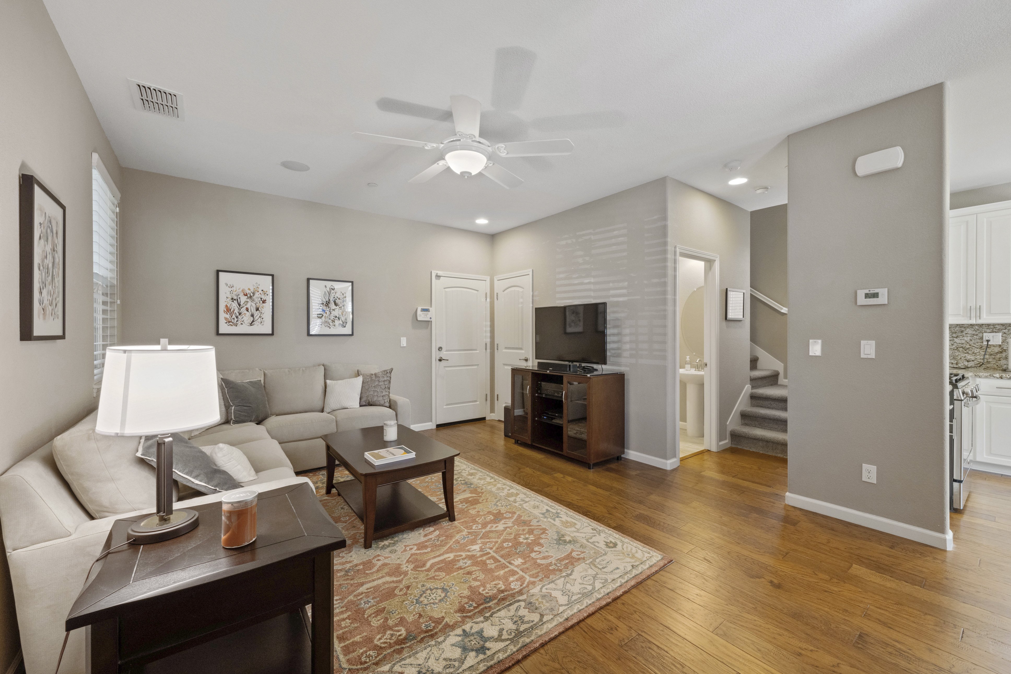  3041 Village Center Drive, Roseville, CA 95747 - 物件實景
