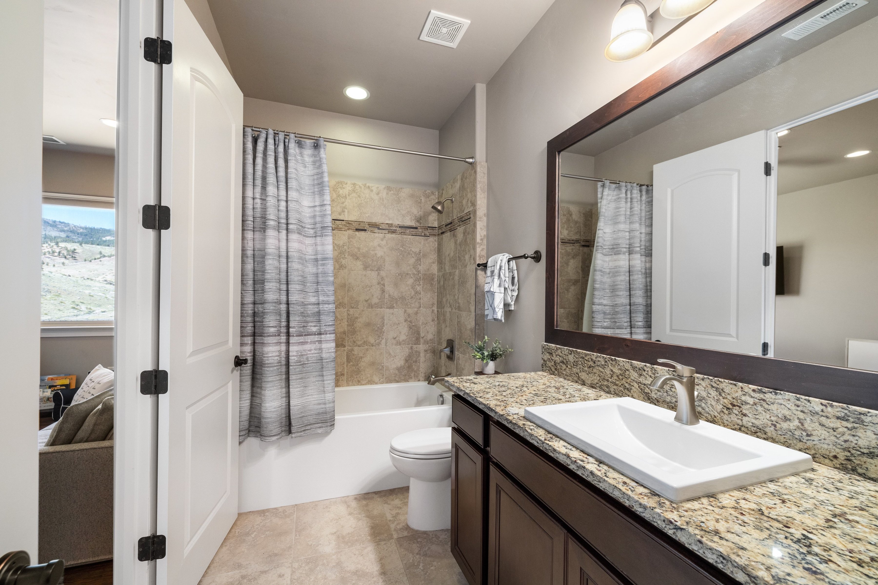  Luxurious Modern Farmhouse with Breathtaking Views - 物件實景