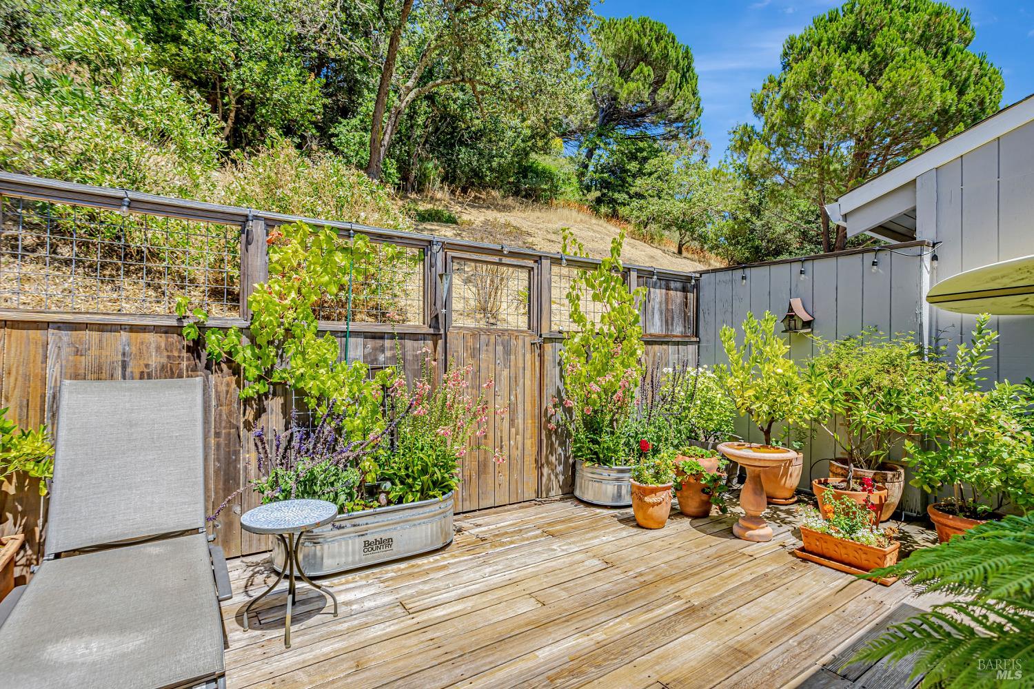 Kentfield, California, 94904, United States, 1 Bedroom Bedrooms, ,1 BathroomBathrooms,Residential,For Sale,1903571