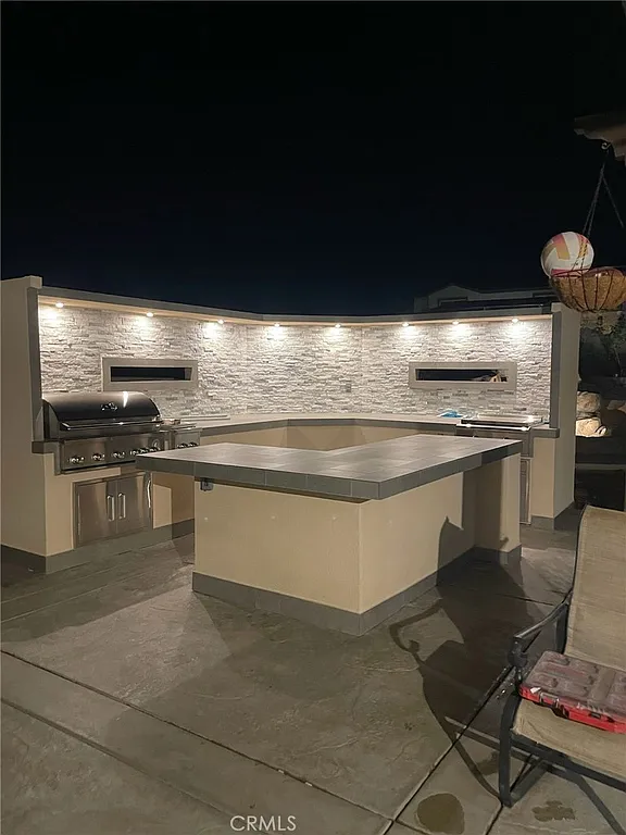 Victorville, California, 92392, United States, 5 Bedrooms Bedrooms, ,4 BathroomsBathrooms,Residential,For Sale,1984455