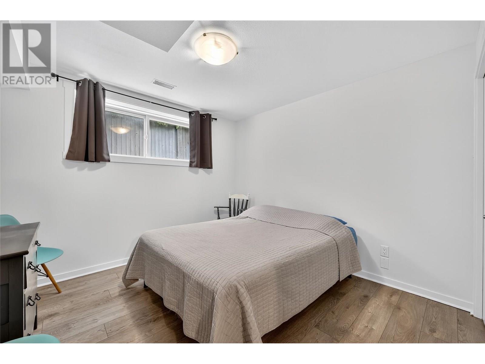 KELOWNA, British Columbia, V1W 4X9, CA, 4 Bedrooms Bedrooms, ,3 BathroomsBathrooms,Residential,For Sale,1898520