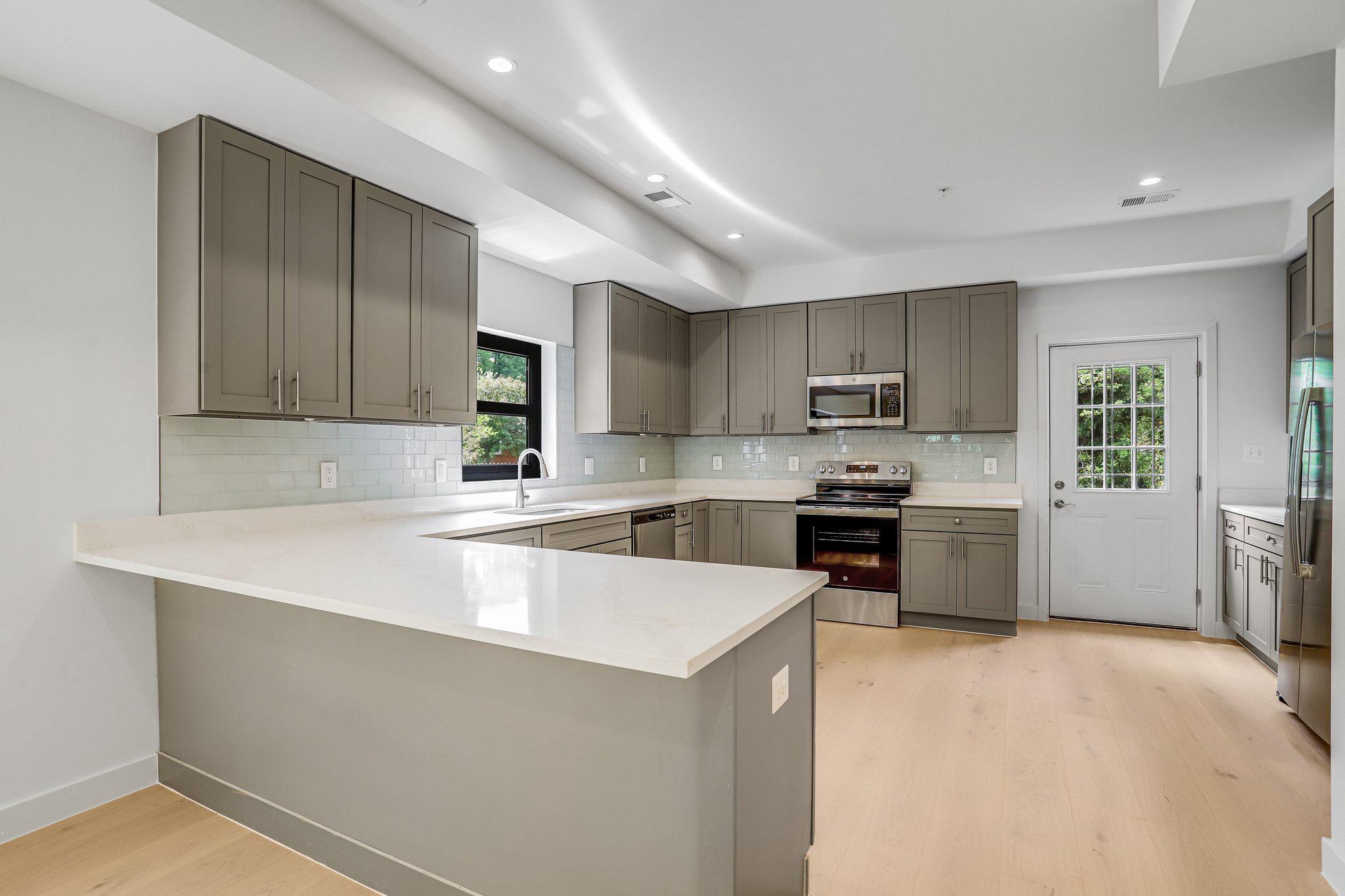  1202 Eastern Avenue NE, Washington, DC, 20019 - 物件實景