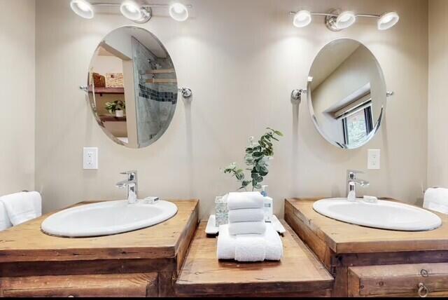 Bend, Oregon, 97707, United States, 2 Bedrooms Bedrooms, ,1 BathroomBathrooms,Residential,For Sale,1976090