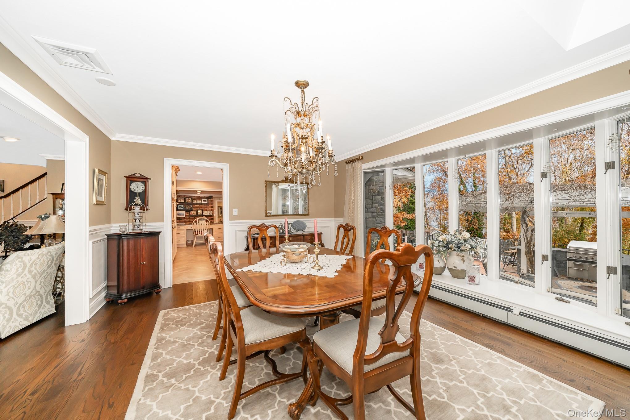 Smithtown, New York, 11787, United States, 5 Bedrooms Bedrooms, ,3 BathroomsBathrooms,Residential,For Sale,2001022