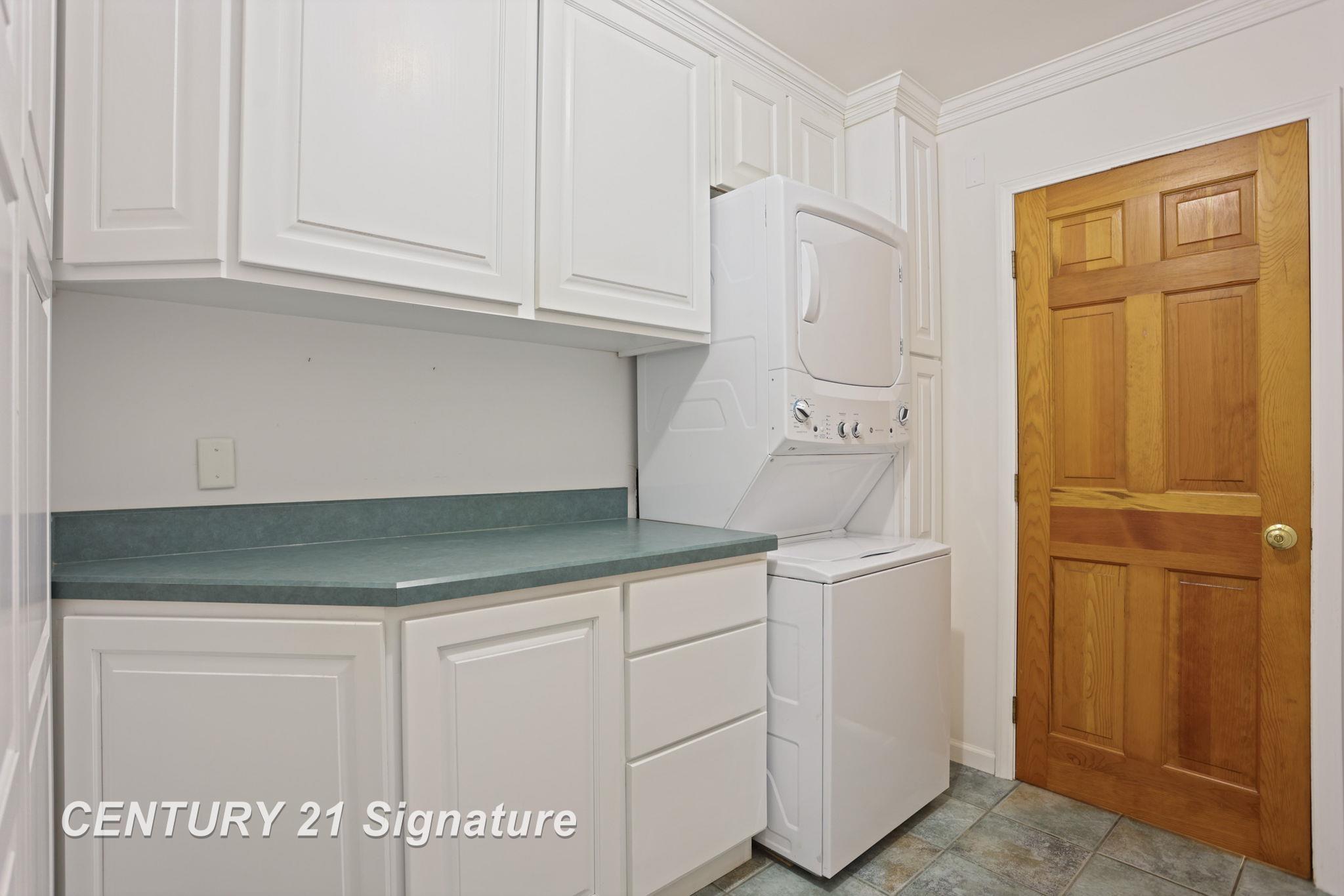 Chesaning, Michigan, 48616, United States, 4 Bedrooms Bedrooms, ,3 BathroomsBathrooms,Residential,For Sale,1980512