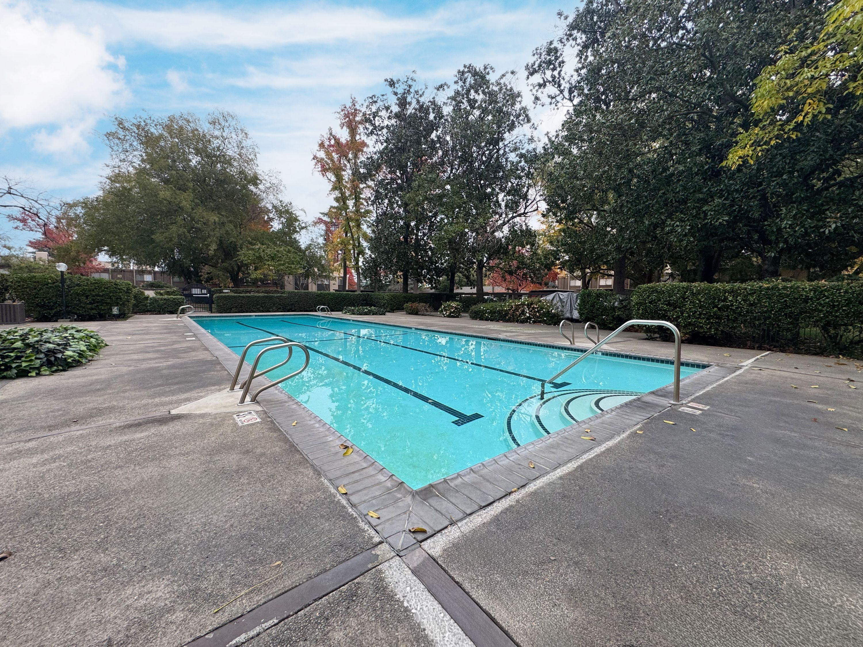  709 Woodside Lane East #2, Sacramento, CA 95825 - 物件實景