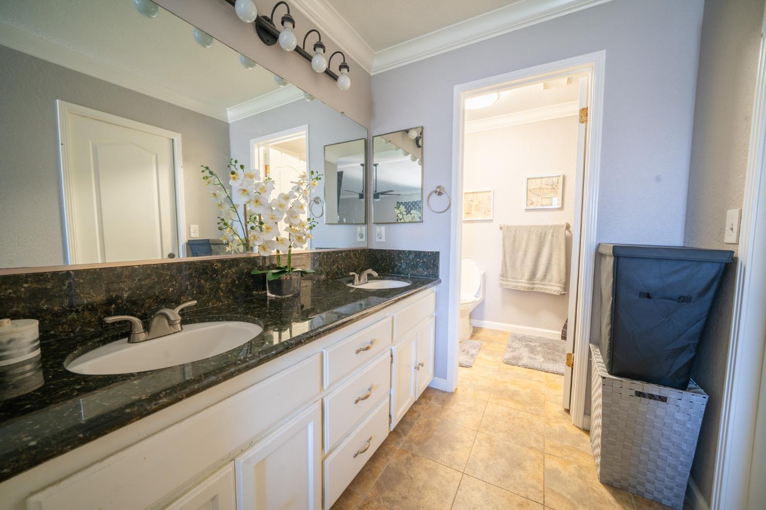 Modesto, California, 95355, United States, 3 Bedrooms Bedrooms, ,3 BathroomsBathrooms,Residential,For Sale,1921858