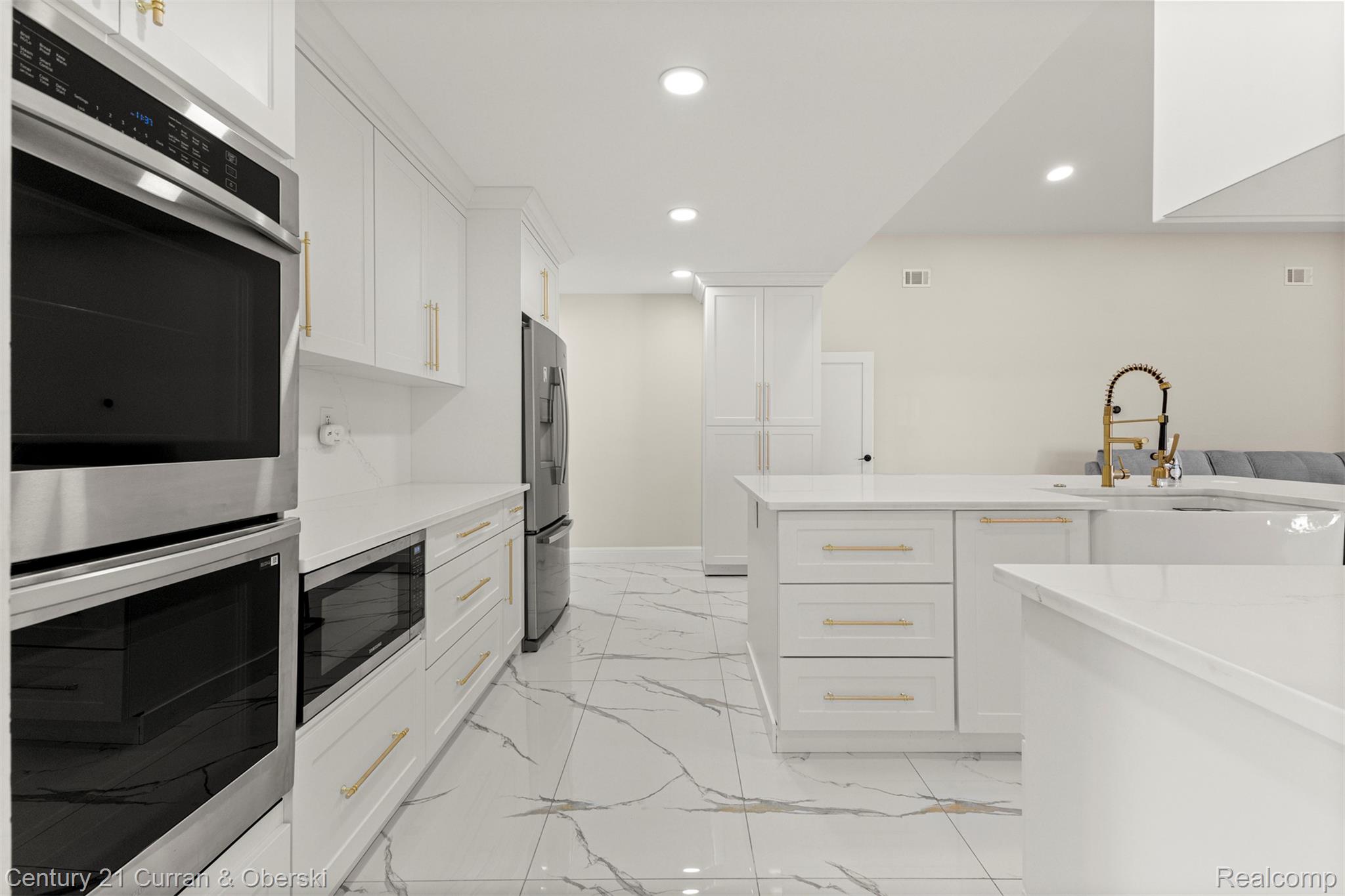 Dearborn Heights, Michigan, 48127, United States, 3 Bedrooms Bedrooms, ,4 BathroomsBathrooms,Residential,For Sale,2015312