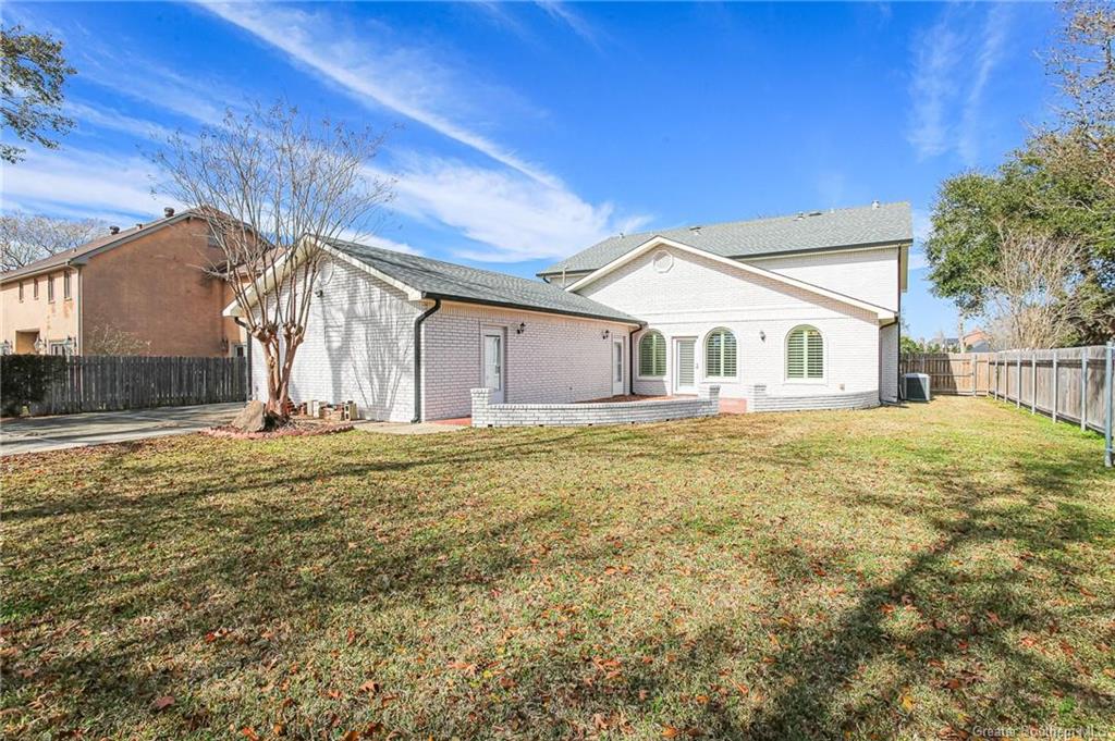 Lake Charles, Louisiana, 70605, United States, 5 Bedrooms Bedrooms, ,6 BathroomsBathrooms,Residential,For Sale,1974733