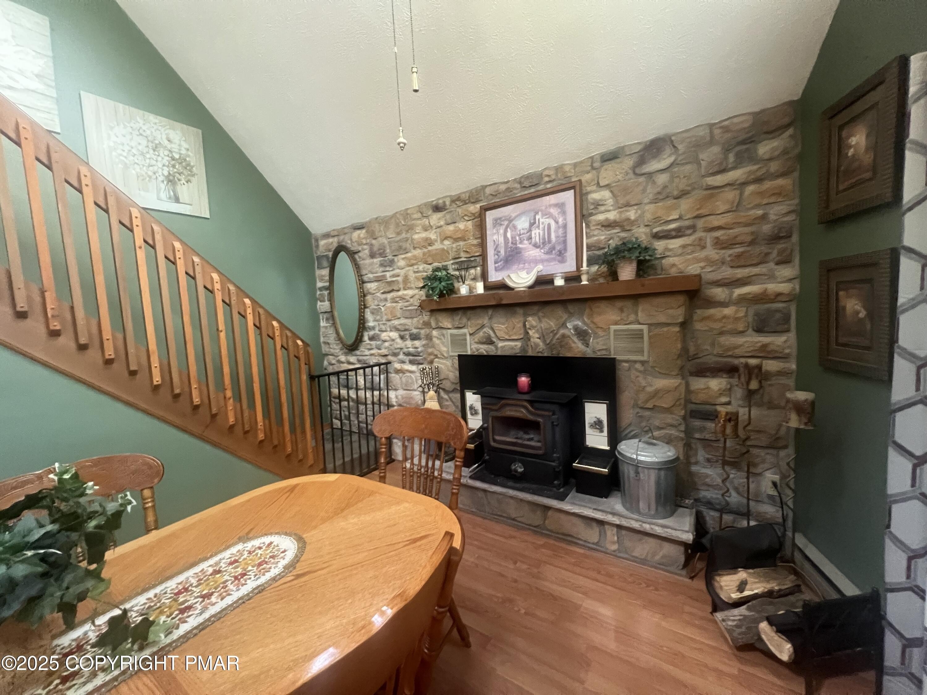 Blakeslee, Pennsylvania, 18610, United States, 4 Bedrooms Bedrooms, ,3 BathroomsBathrooms,Residential,For Sale,1982543