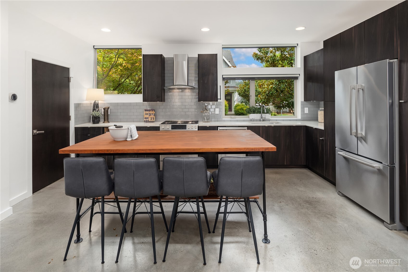 Seattle, Washington, 98108, United States, 3 Bedrooms Bedrooms, ,3 BathroomsBathrooms,Residential,For Sale,1947115