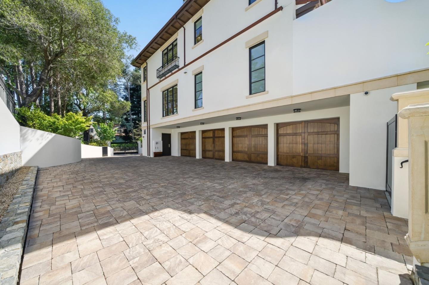 San Mateo, California, 94402, United States, 4 Bedrooms Bedrooms, ,6 BathroomsBathrooms,Residential,For Sale,1836989