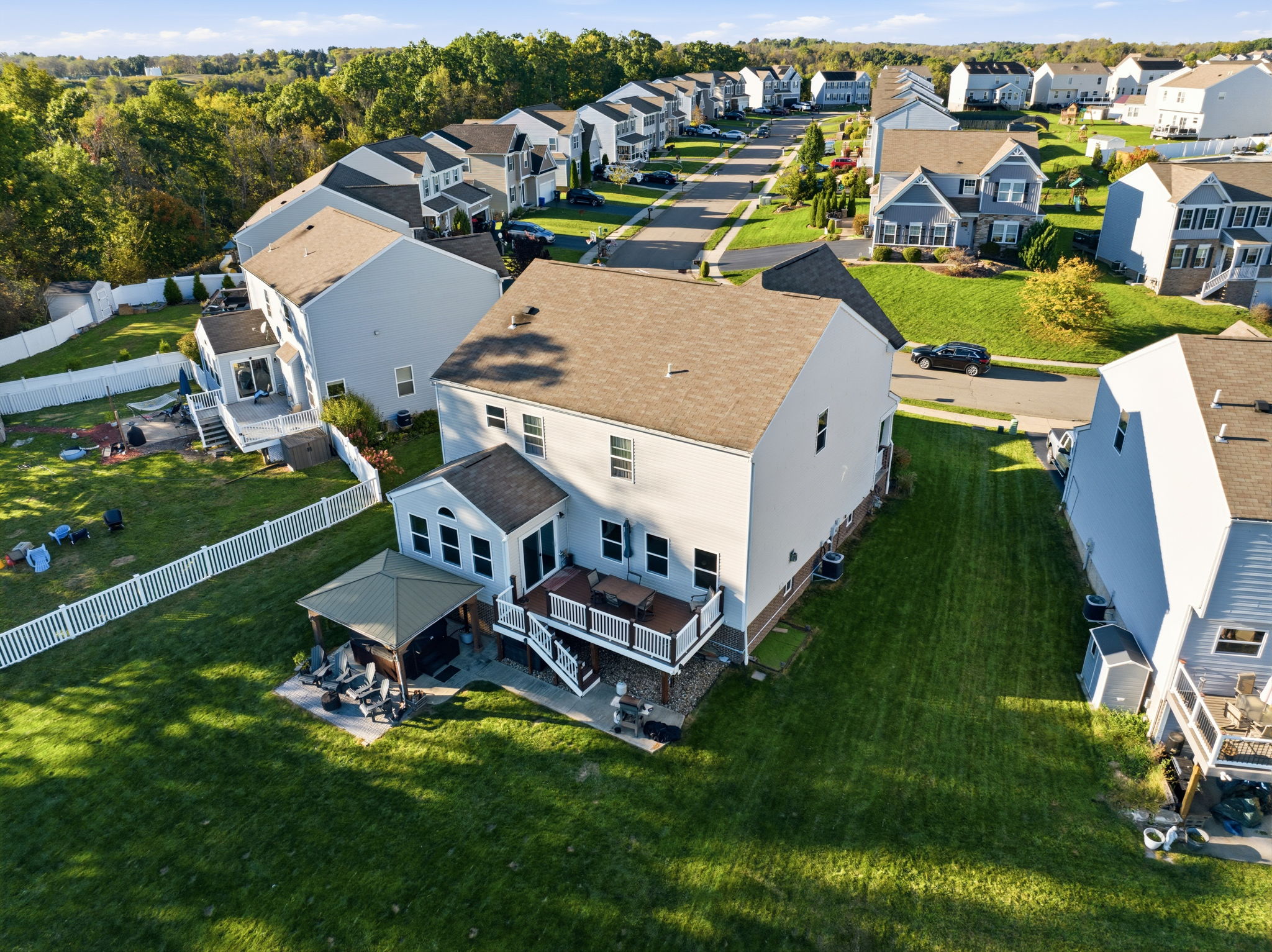  215 Horse Shoe Drive, Clinton, PA 15026 - 物件實景