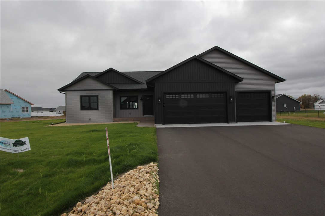 Chippewa Falls, Wisconsin, 54729, United States, 5 Bedrooms Bedrooms, ,3 BathroomsBathrooms,Residential,For Sale,1979363