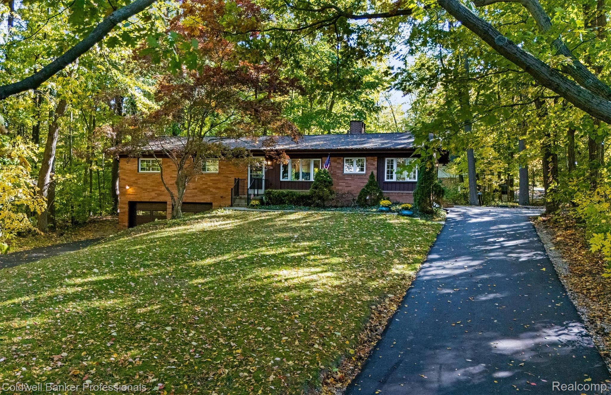 Ann Arbor Rd, Plymouth, MI 48170