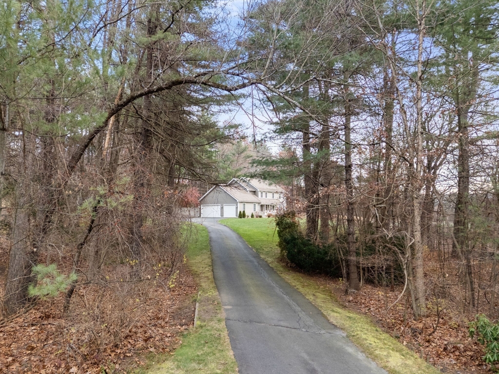 Westfield, Massachusetts, 01085, United States, 4 Bedrooms Bedrooms, ,3 BathroomsBathrooms,Residential,For Sale,1998160