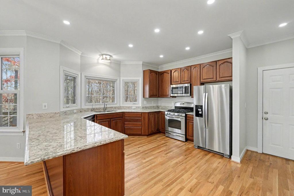 Fredericksburg, Virginia, 22407, United States, 4 Bedrooms Bedrooms, ,3 BathroomsBathrooms,Residential,For Sale,1991139