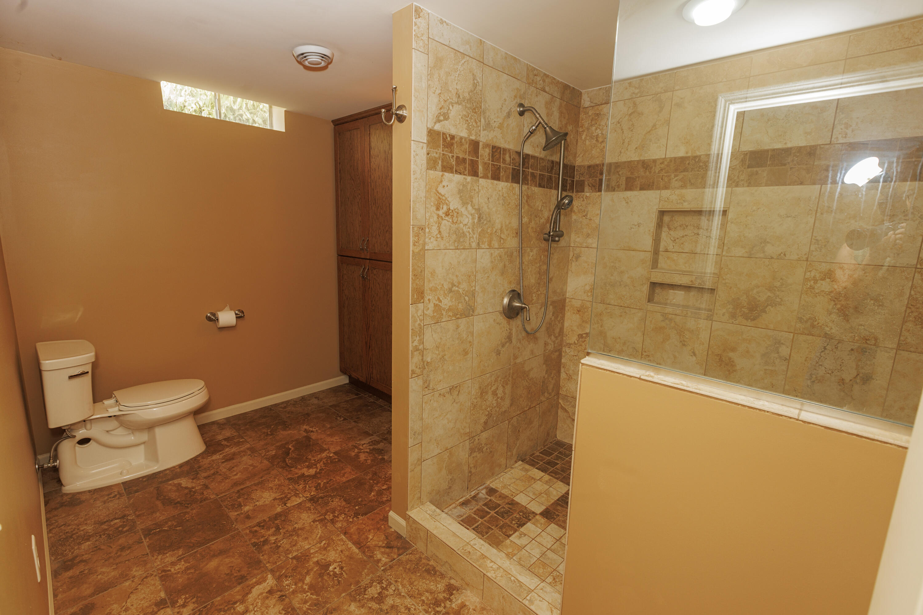 Franklin, Wisconsin, 53132, United States, 4 Bedrooms Bedrooms, ,4 BathroomsBathrooms,Residential,For Sale,1924268