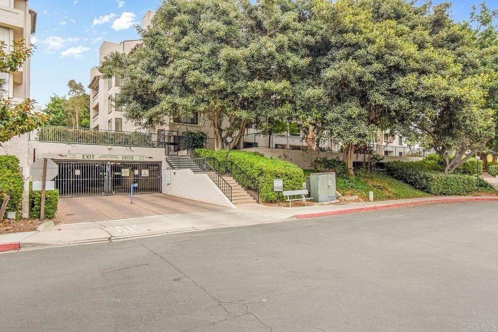 San Diego, California, 92110, United States, 2 Bedrooms Bedrooms, ,2 BathroomsBathrooms,Residential,For Sale,1804693