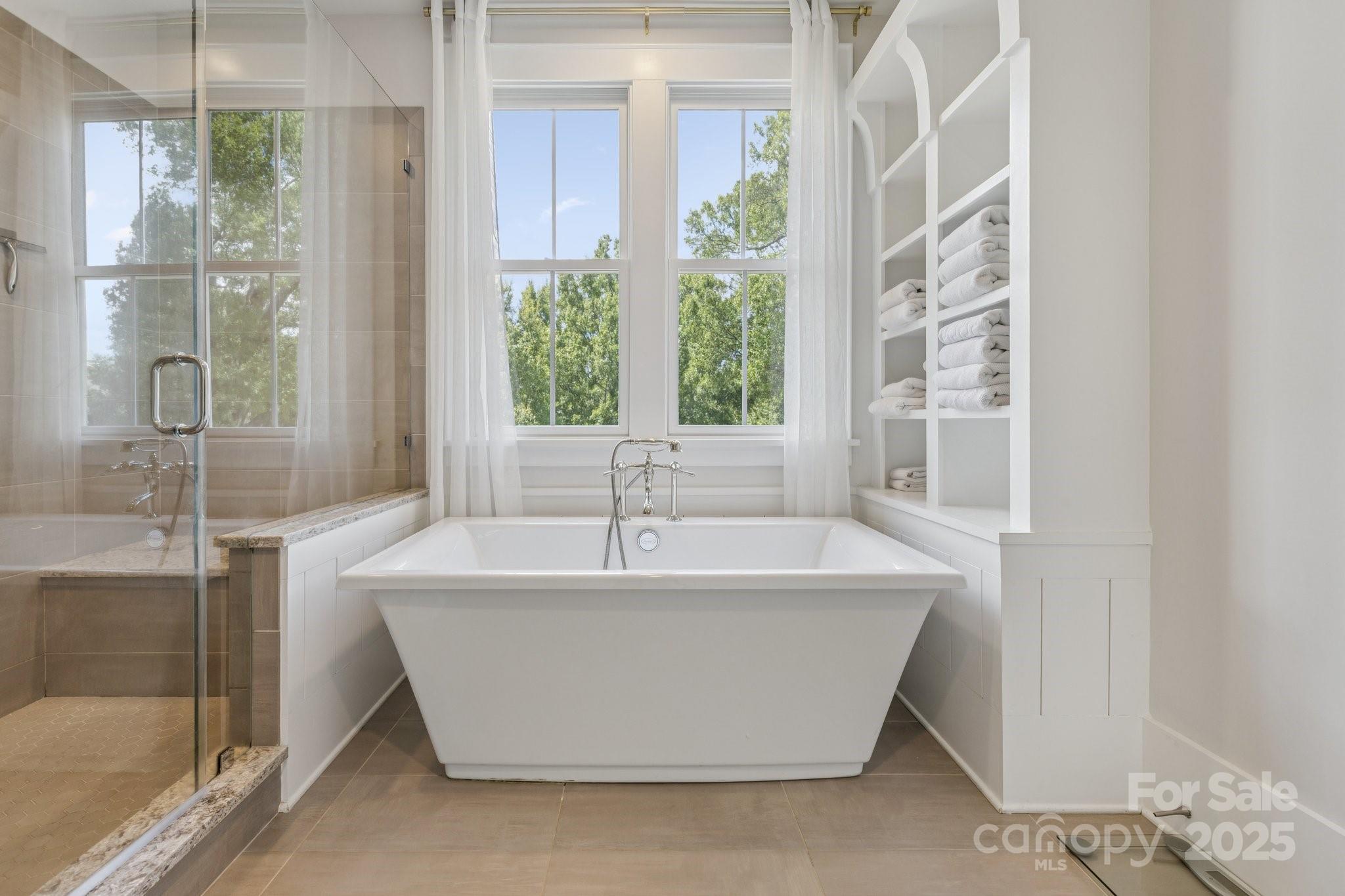 Charlotte, North Carolina, 28204, United States, 4 Bedrooms Bedrooms, ,5 BathroomsBathrooms,Residential,For Sale,1906125