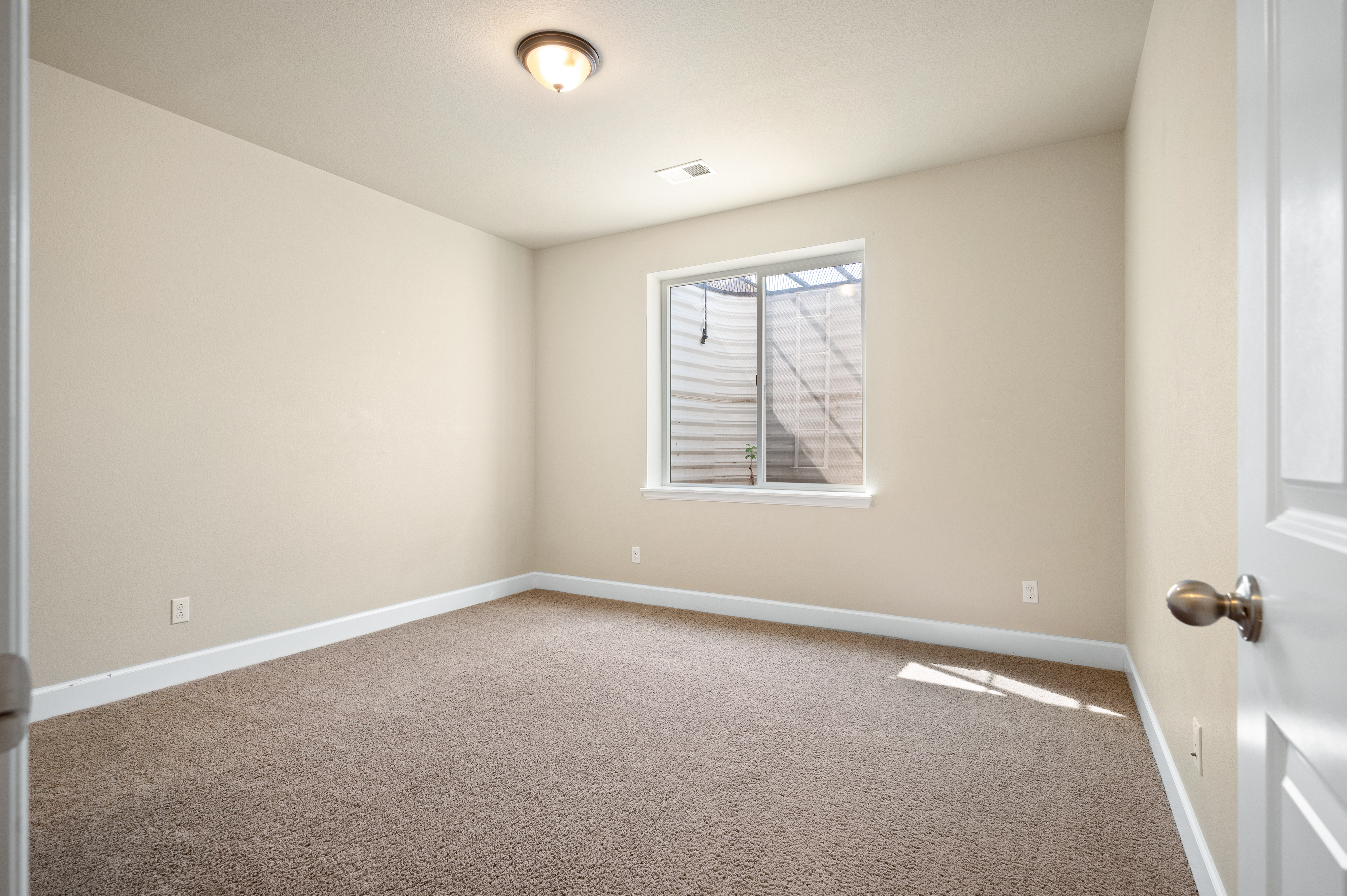 Bright and Inviting Ranch-Style Home in the Heart of Brighton - 物件實景