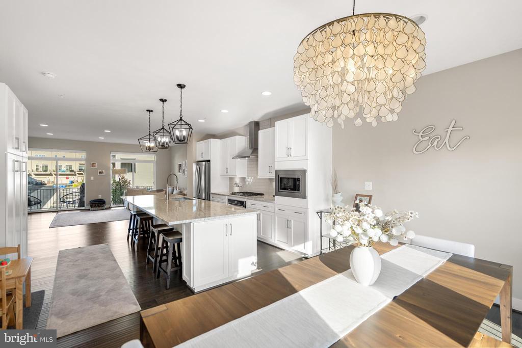 Brambleton, Virginia, 20148, United States, 3 Bedrooms Bedrooms, ,5 BathroomsBathrooms,Residential,For Sale,2005795