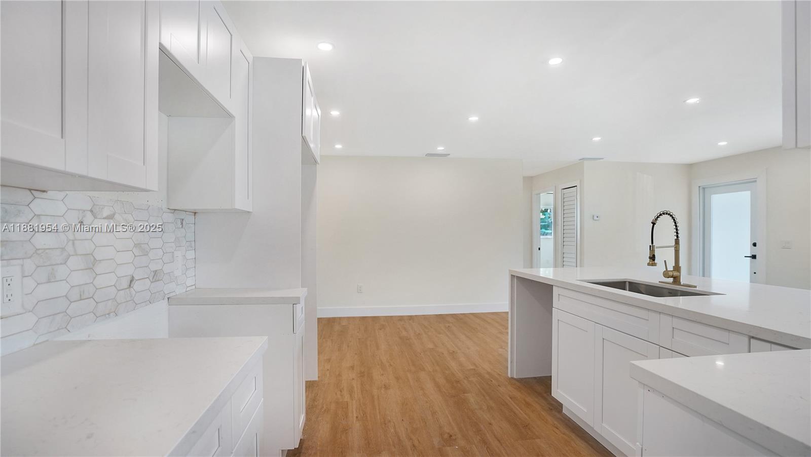 Sunrise, Florida, 33322, United States, 3 Bedrooms Bedrooms, ,2 BathroomsBathrooms,Residential,For Sale,1950754