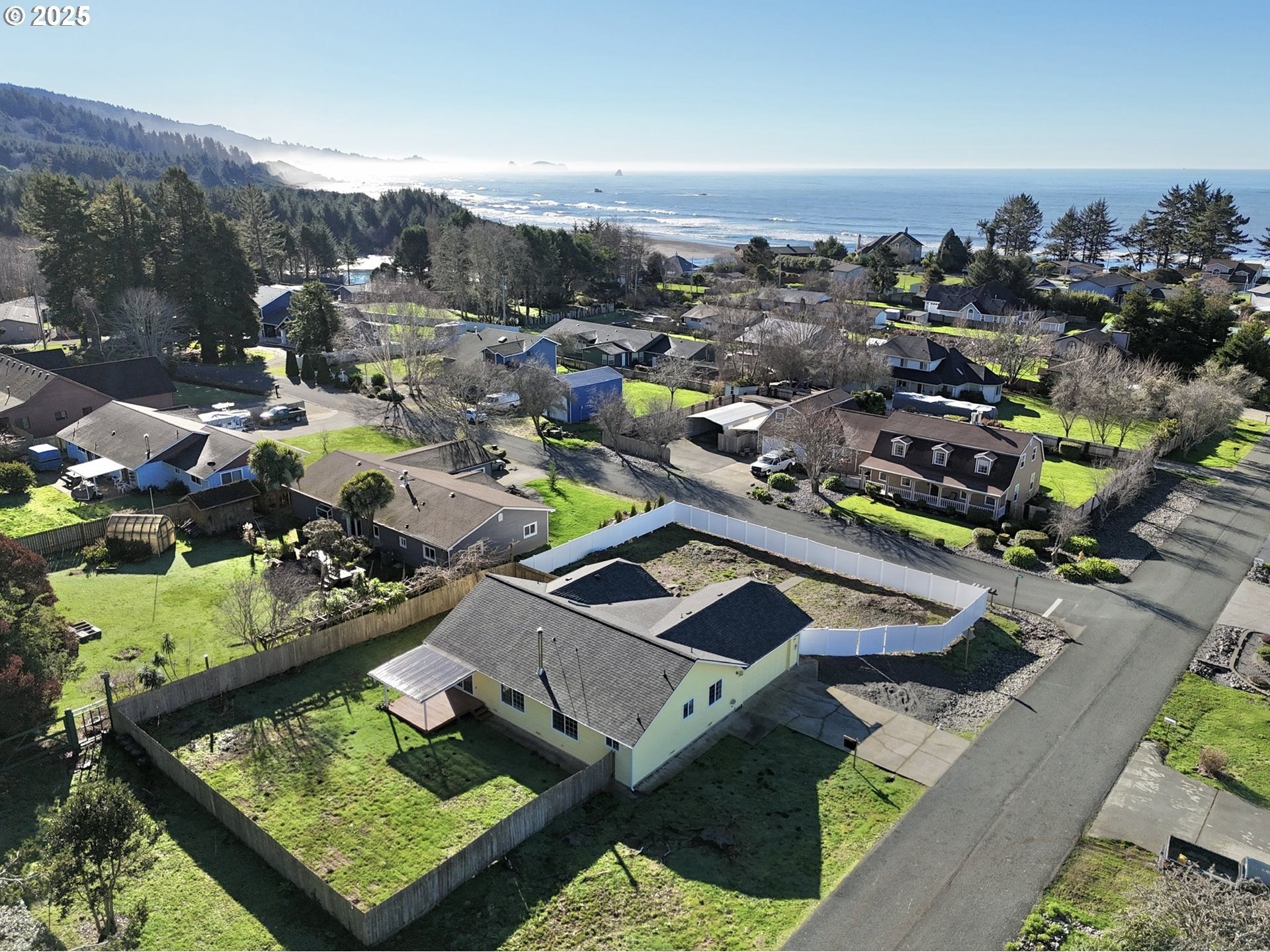 Brookings, Oregon, 97415, United States, 3 Bedrooms Bedrooms, ,2 BathroomsBathrooms,Residential,For Sale,1935920