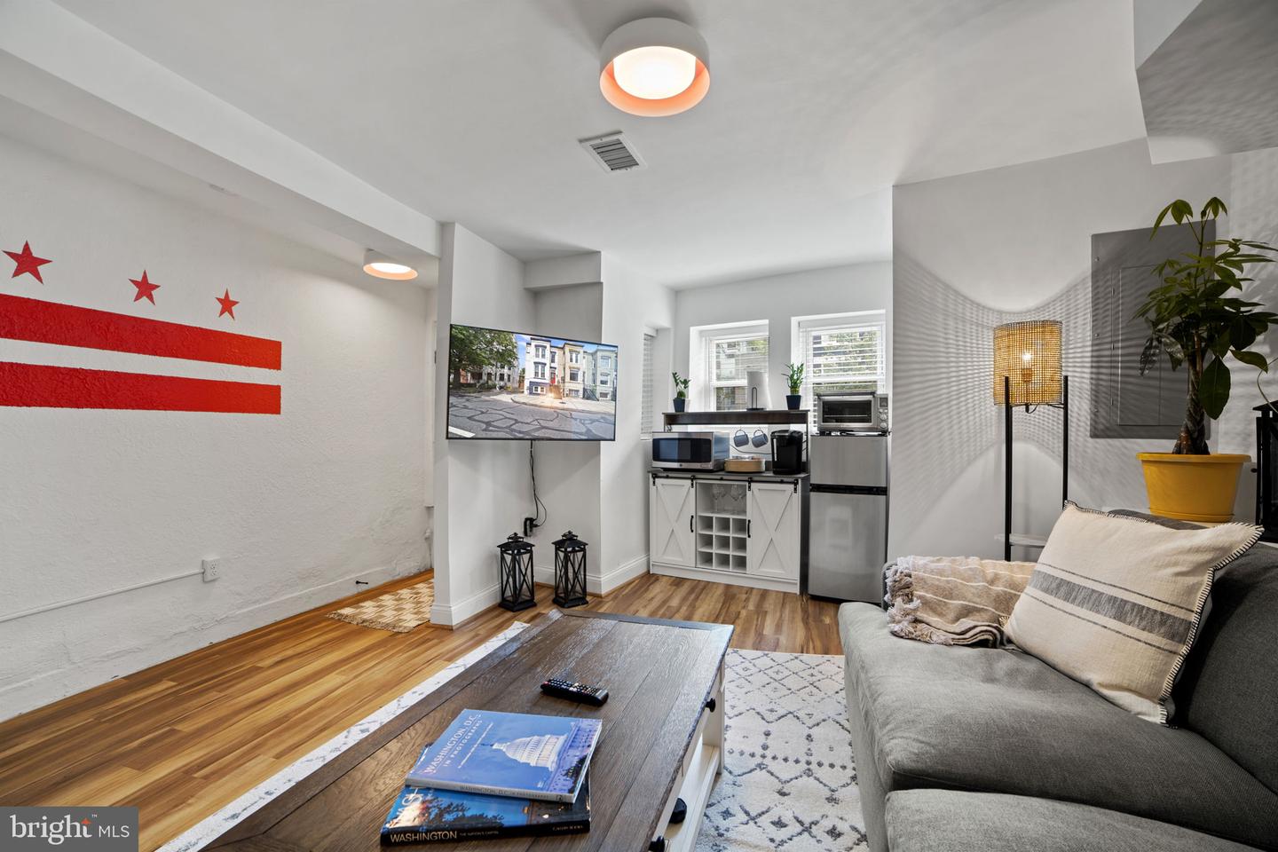 73 Florida Avenue NW, Washington, District of Columbia, 20001, United States, 3 Bedrooms Bedrooms, ,2 BathroomsBathrooms,Residential,For Sale,73 Florida Avenue NW,1682331