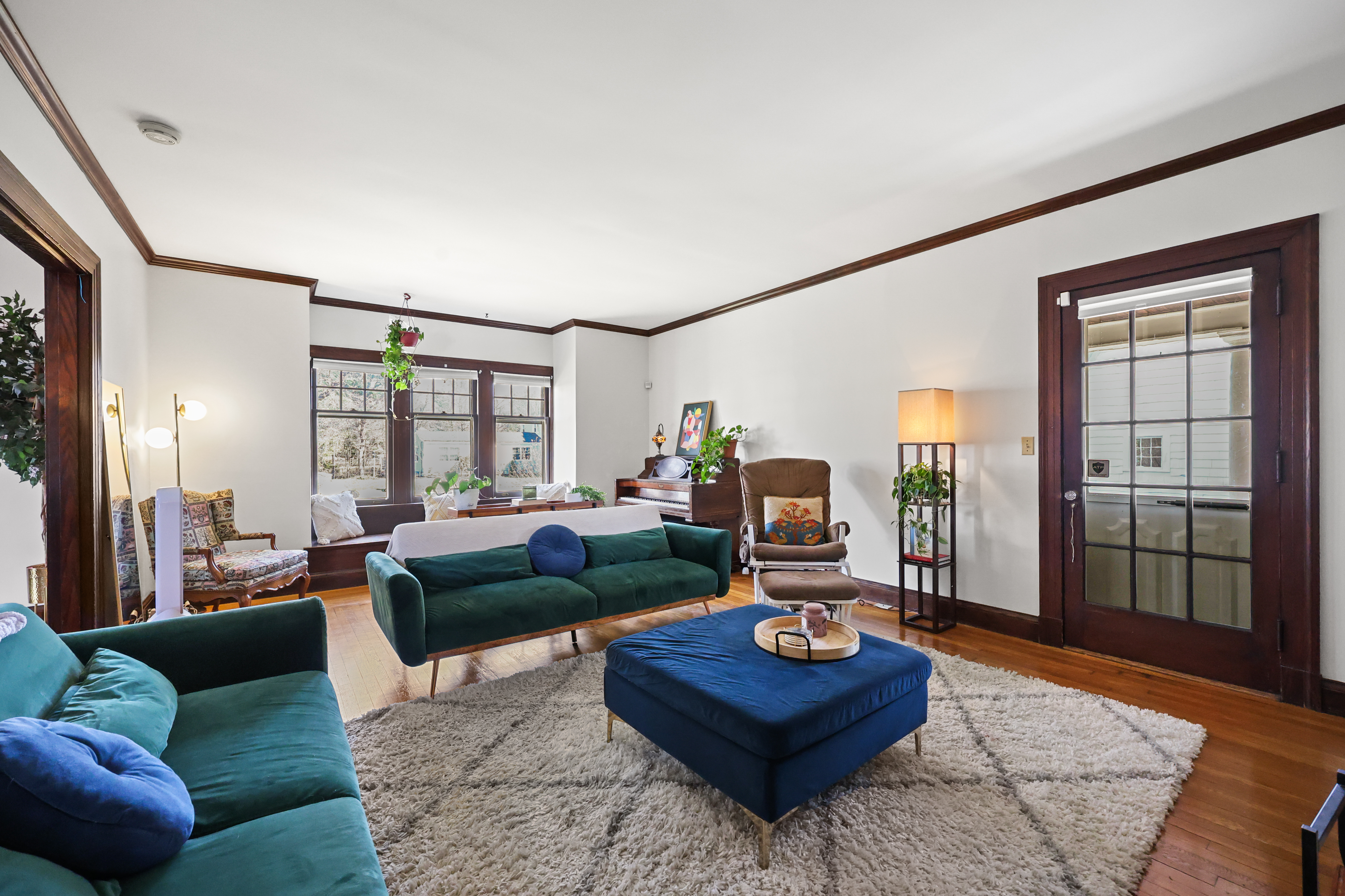  1720 Whitney Avenue - 物件實景