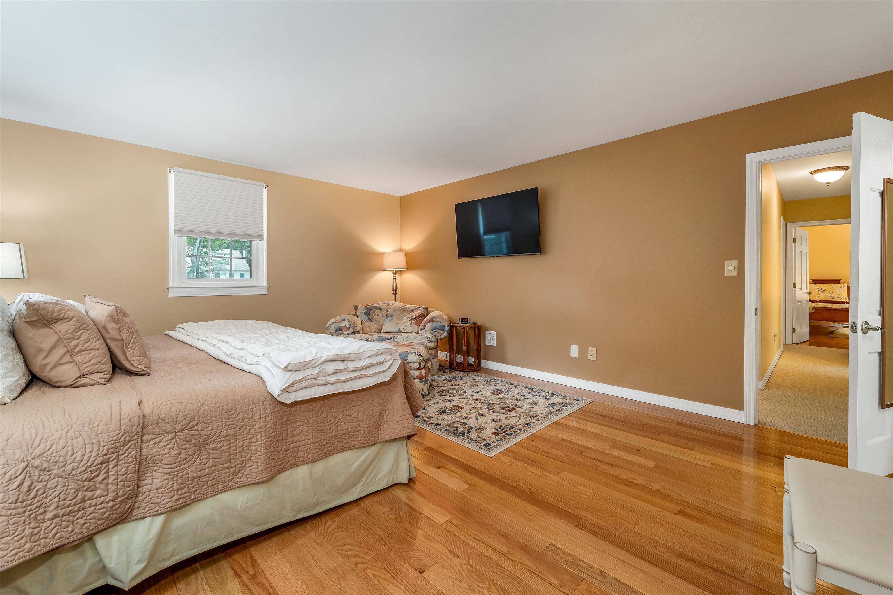 Gilford, New Hampshire, 03249, United States, 4 Bedrooms Bedrooms, ,2 BathroomsBathrooms,Residential,For Sale,1875649