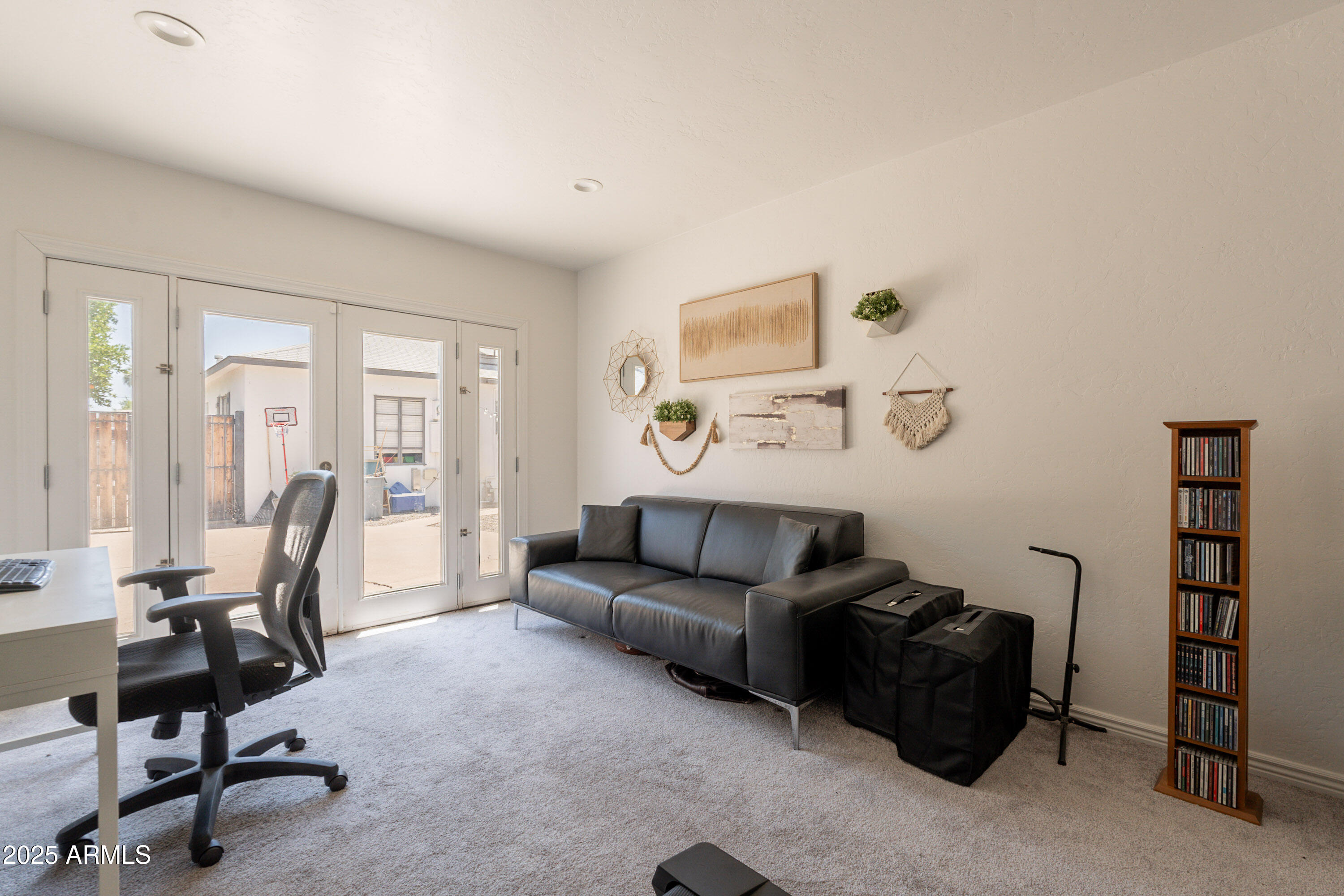 Phoenix, Arizona, 85013, United States, 3 Bedrooms Bedrooms, ,Residential,For Sale,1818806