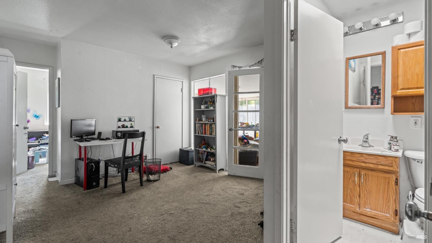 Vacaville, California, 95688, United States, 3 Bedrooms Bedrooms, ,2 BathroomsBathrooms,Residential,For Sale,1941948