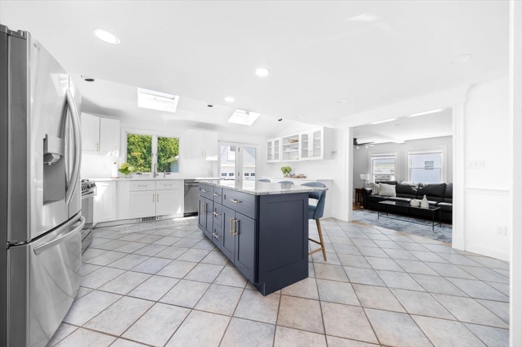 Milton, Massachusetts, 02186, United States, 4 Bedrooms Bedrooms, ,2 BathroomsBathrooms,Residential,For Sale,1917641