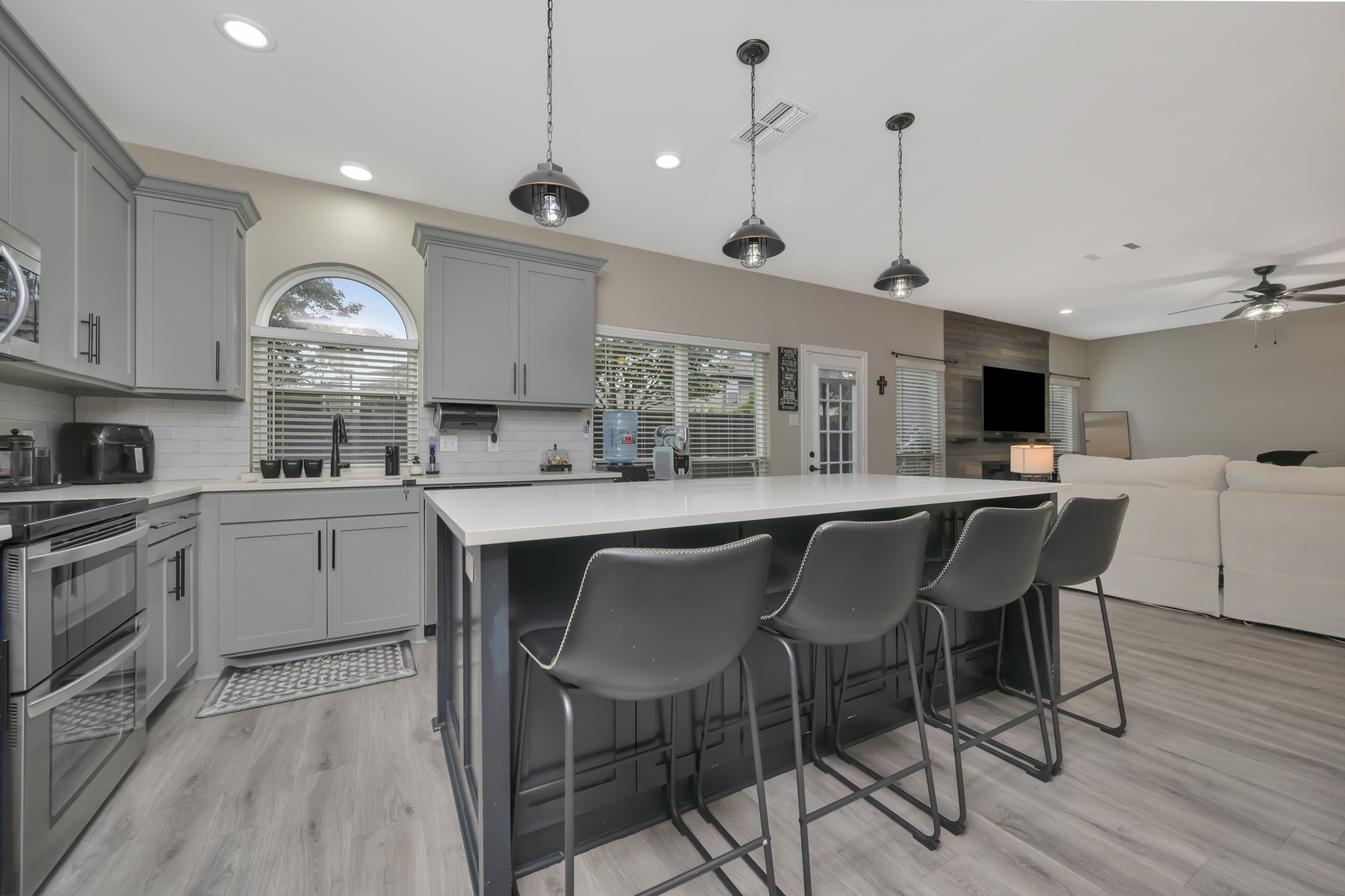  Updated Traditional Home Near Texas Motor Speedway in Justin - 物件實景
