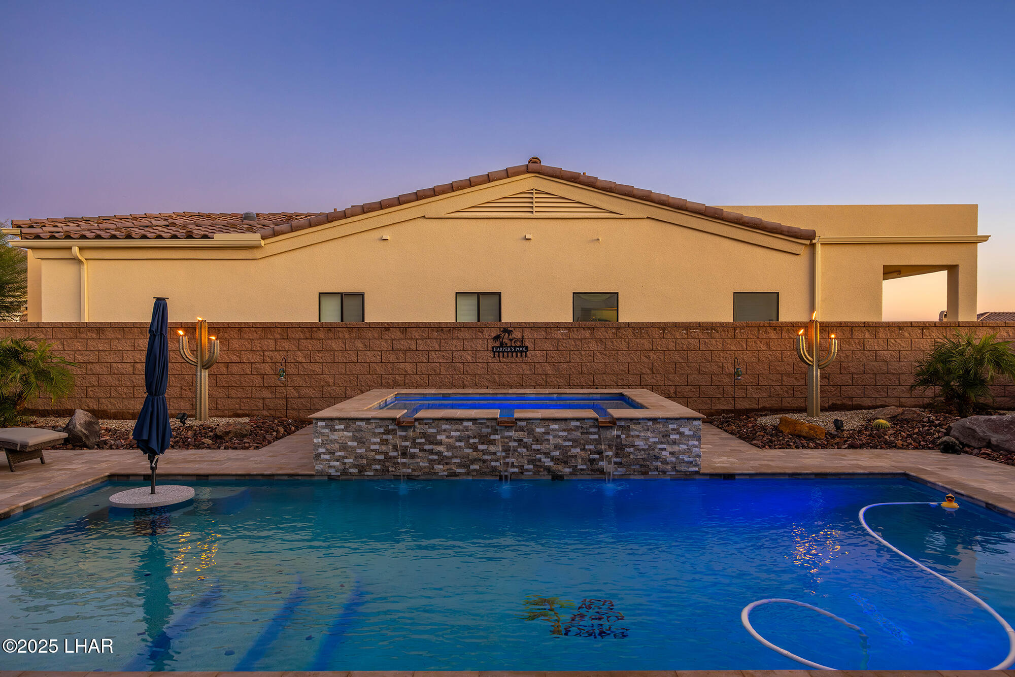 Lake Havasu City, Arizona, 86406, United States, 3 Bedrooms Bedrooms, ,1 BathroomBathrooms,Residential,For Sale,1998325