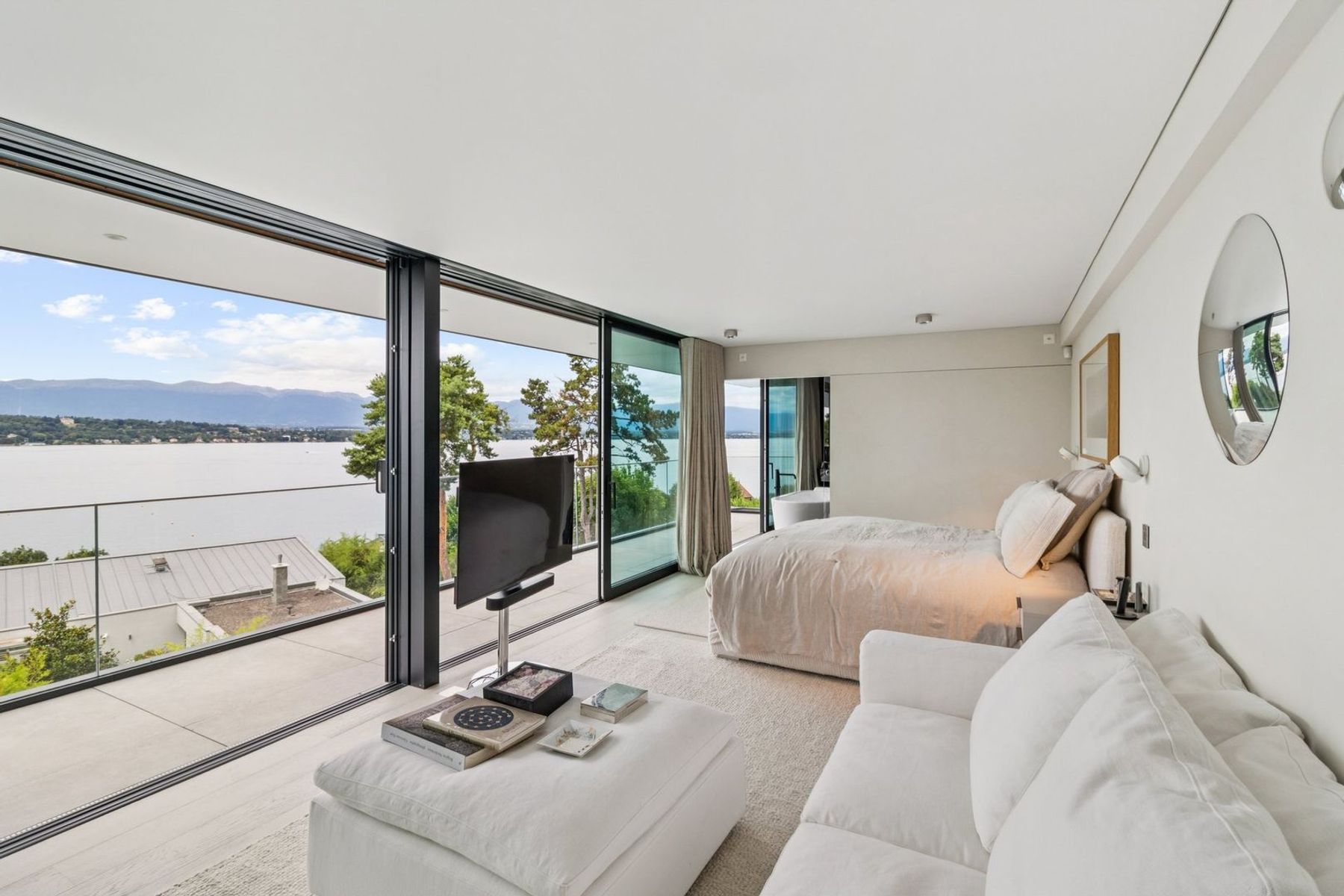  Splendid modern house with lake view - 物件實景