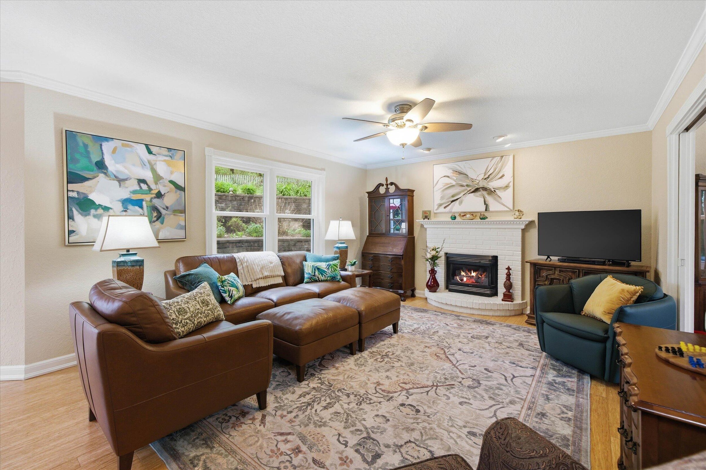 Plymouth, Wisconsin, 53073, United States, 4 Bedrooms Bedrooms, ,4 BathroomsBathrooms,Residential,For Sale,2047944